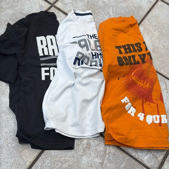 Boy’s T-Shirts 3-pack bundle - Picture 1 of 4